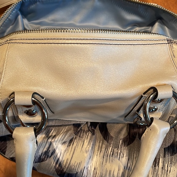 Coach satchel - Picture 6 of 12